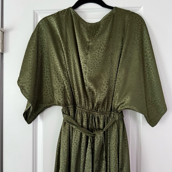 Baltic Born Olive Green Textured Dress Tie Waist – Size M - Picture 5 of 7